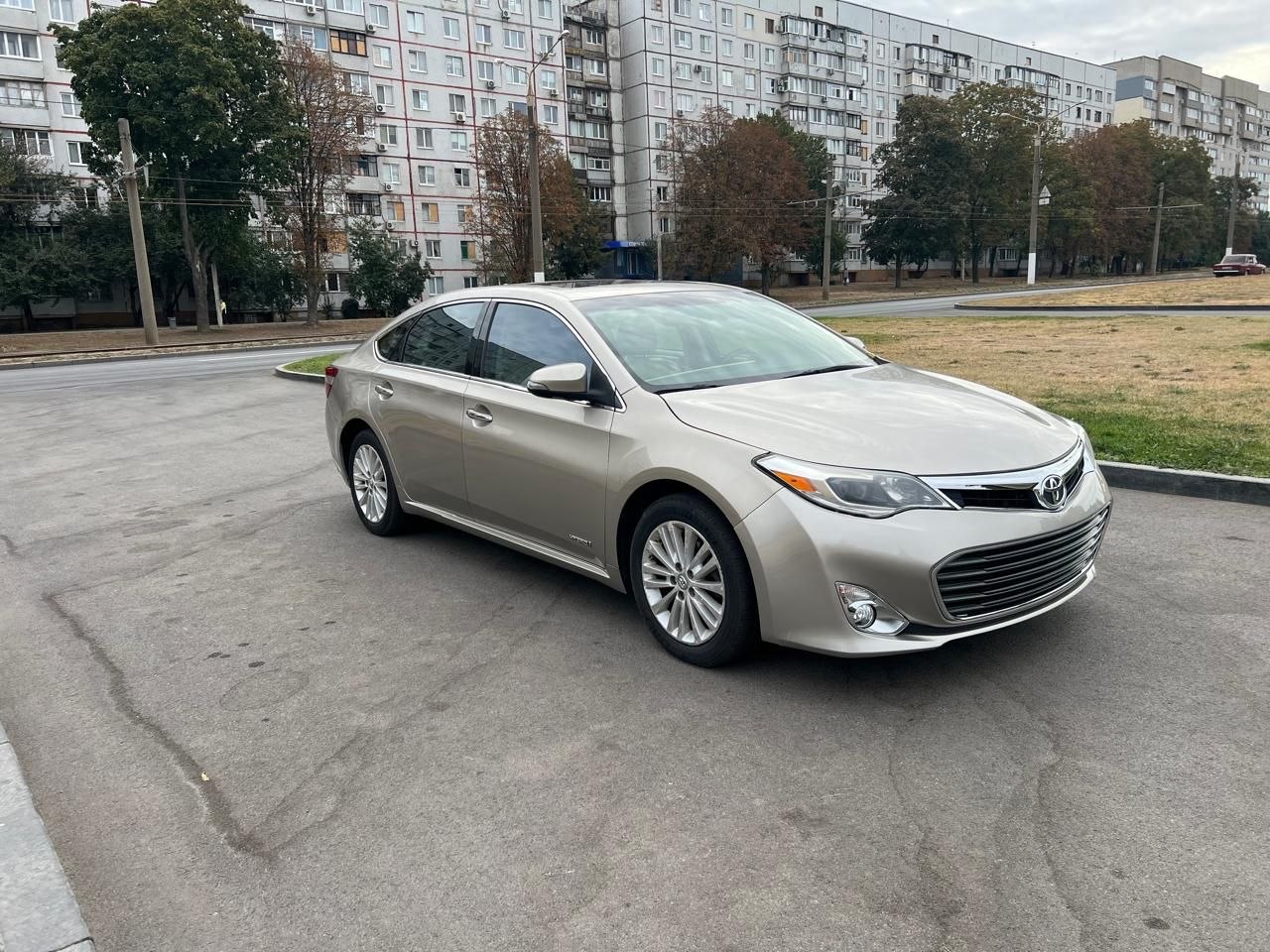 Toyota Avalon Hybrid